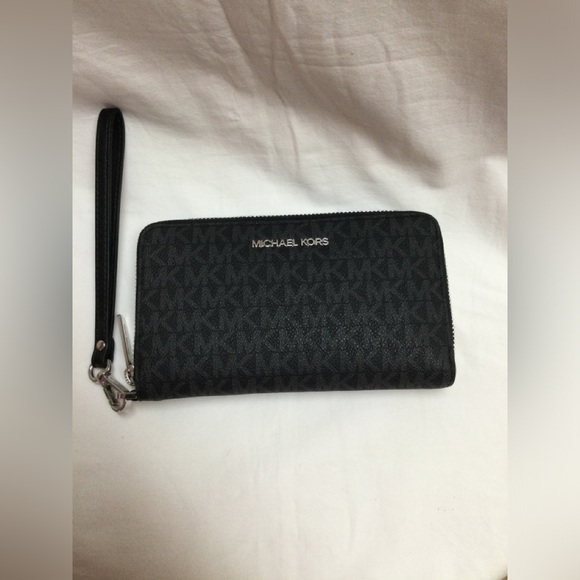 Michael  Kors Purse and Wallet. Black - Picture 12 of 16
